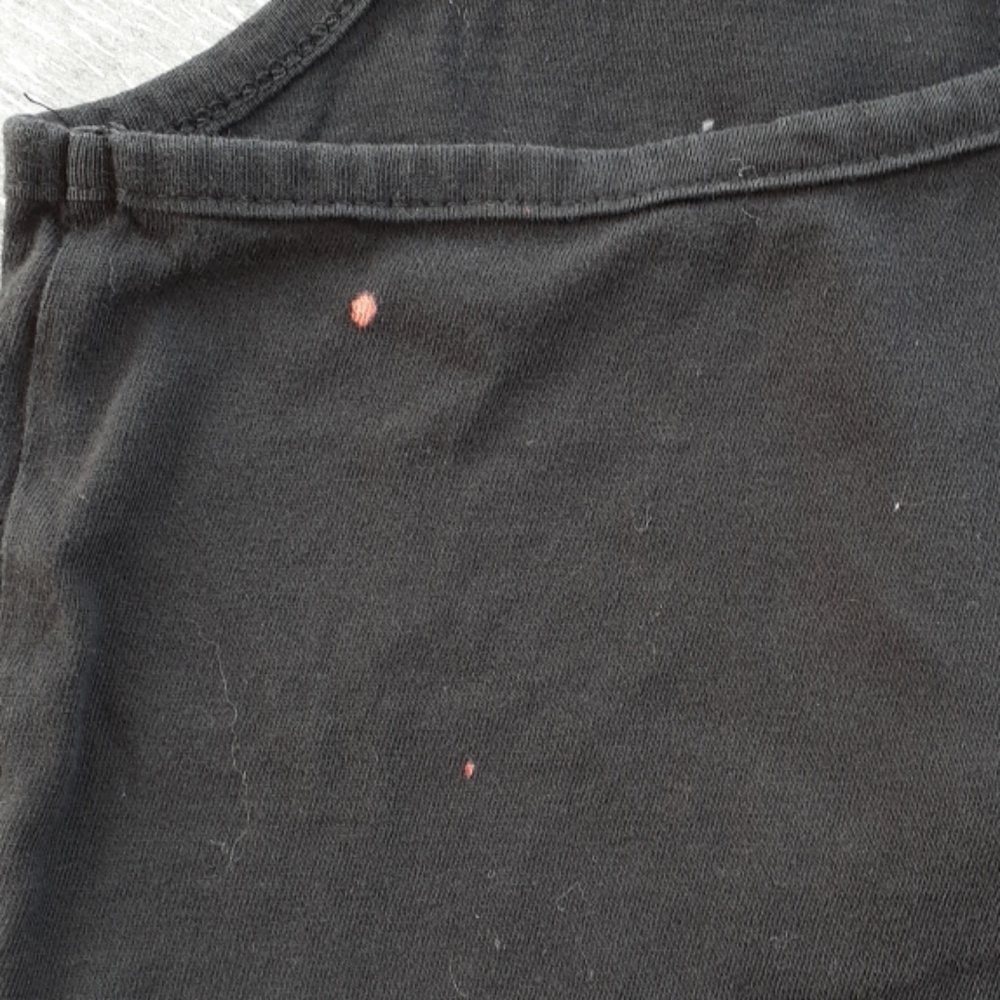 Badass used skull tank top - Picture 3 of 3
